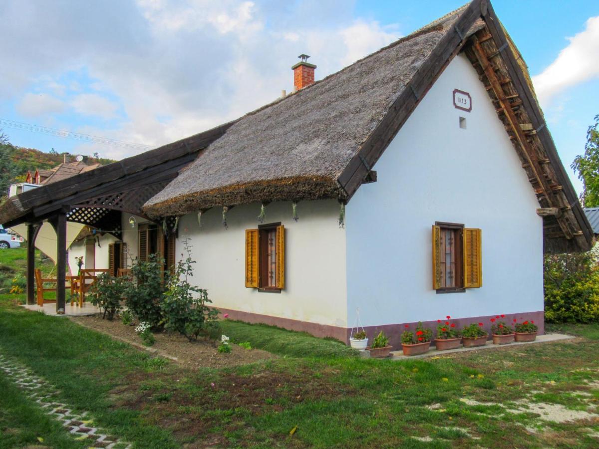 Holiday Home Szijarto - Bgk111 By Interhome Balatongyörök Exterior foto